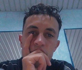 Hichem, 25, Melouza