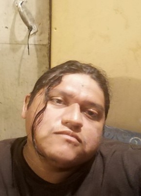 Joselove, 20, República de El Salvador, Mejicanos