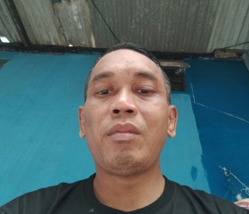 Kukuh, 45, Jakarta