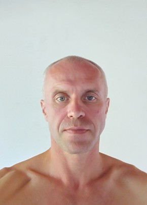 Антон из Владивостока 42 года