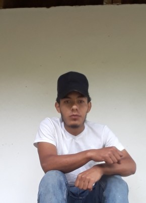 Junior, 23, República de Honduras, San Pedro Sula