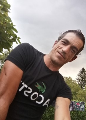 Luis, 44, República Portuguesa, Louzã