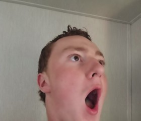 Eli, 18, Fayetteville (State of Arkansas)