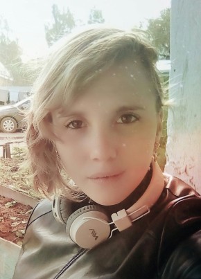 Александра, 25, Россия, Балезино