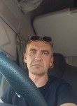 Andrey, 44, Oral