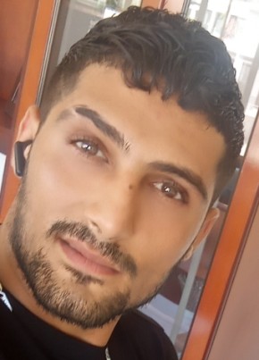 mahaks, 26, Lebanon, Beirut