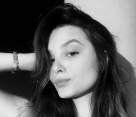 Lina, 22, Starotitarovskaya