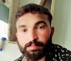 Mr Qureshi, 30, Okara