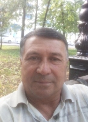 Роман, 57, Россия, Уфа