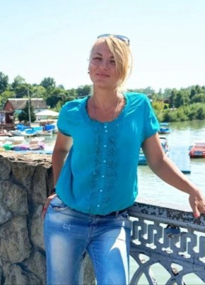 Анна из Майкопа 37 лет