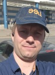 Anton, 40, Saint Petersburg