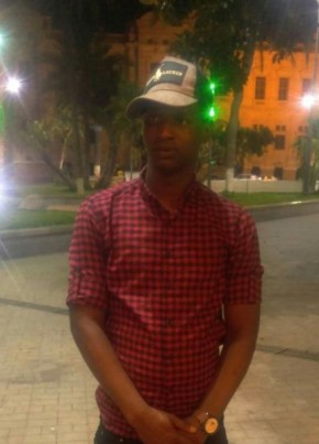 Mamadou bah, 23, People’s Democratic Republic of Algeria, Oran