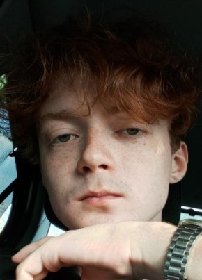 Даниил из Саратова 20 лет