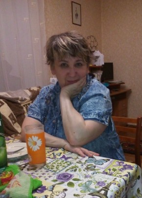 Вера, 61, Россия, Глазов