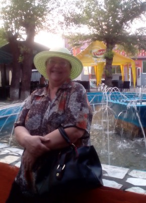 Галина, 65, Россия, Лесосибирск