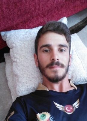 Mustafa tulum, 29, Türkiye Cumhuriyeti, Bozdoğan