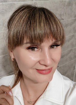Анна из Новосибирска 49 лет