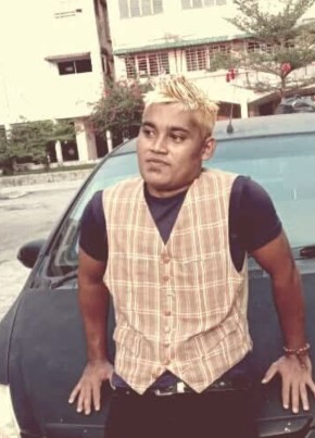 Vijay из Kota Surabaya 18 лет