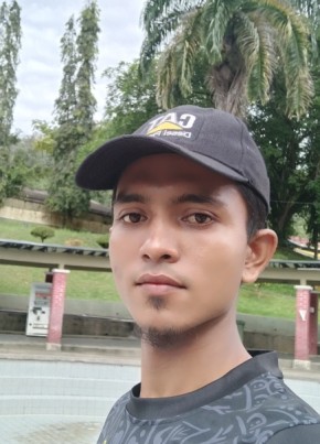 Amit Hamzah Amir, 19, Malaysia, George Town