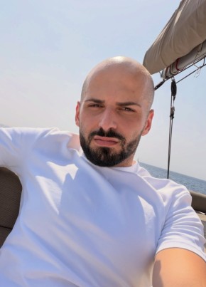 Максим из Самары 37 лет