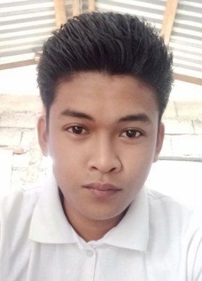 ADRIAN, 23, Philippines, Quezon City