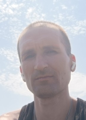 Дмитрий из Кущёвскаи 33 года