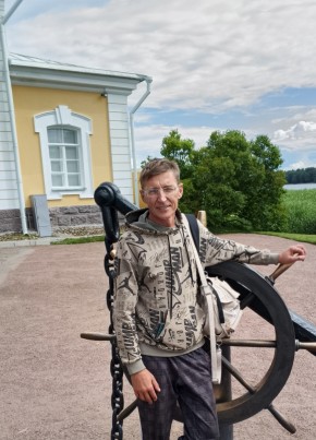 Максим из Брянска 55 лет