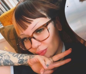Linda, 26, New York City