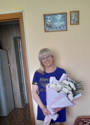 Галина из Армянска 62 года