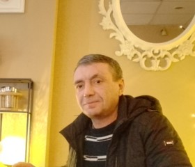 Максим, 48 лет, Санкт-Петербург