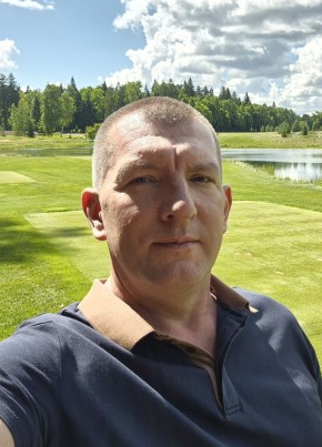 Игорь из Долгопрудныя 53 года