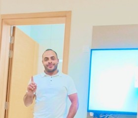 Hussien, 32, Dubai