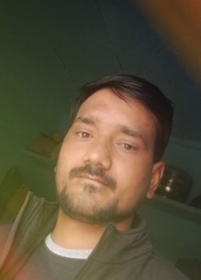 Rajesh Yadav, 30, India, Gāndhīdhām