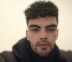 Aymen, 20, Padova