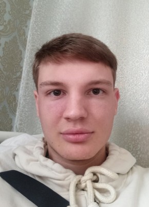 Максим из Симферополи 23 года