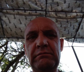 Seva, 49, Mariupol
