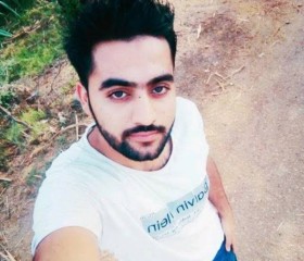 Malik, 29, Talagang