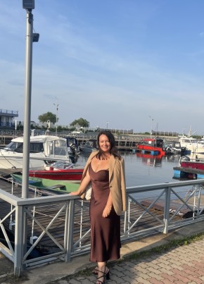 Oksana, 47, Russia, Saint Petersburg