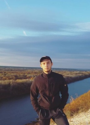 Василий, 23, Россия, Богучар