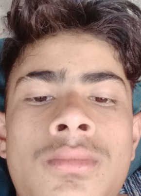 Amit, 18, India, Delhi