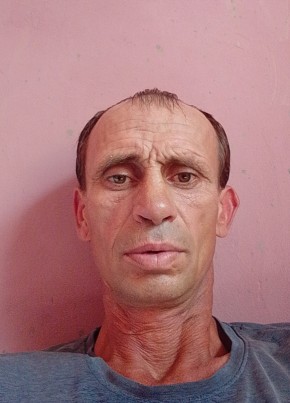 Анатолий Абаимов из Сарқана 44 года