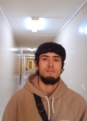 Авазбек из Куркино 21 год