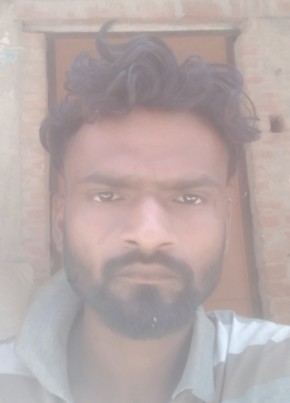 Rakesh Kumar, 26, India, Bharwāri