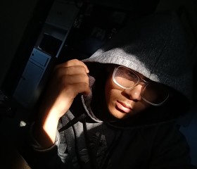 Zach, 18, Danville (State of Illinois)