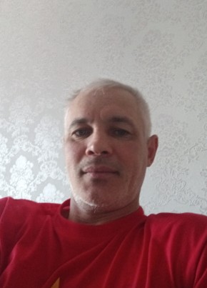Олег из Омска 49 лет