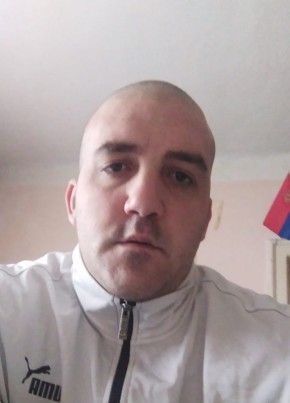 Milos из Нови Сада 32 года