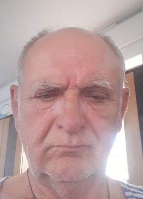 Василий, 72, Россия, Звенигород