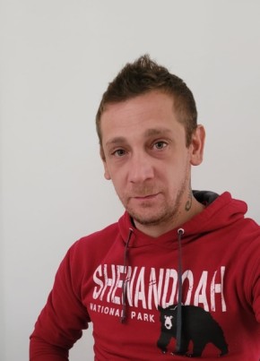Manuel, 39, Romania, Botoșani