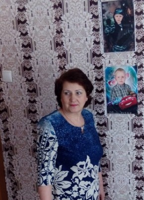 Евгения, 68, Россия, Великий Новгород