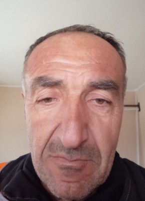 Акоб, 54, Россия, Мирный (Якутия)